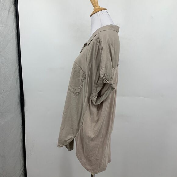 Splendid Shirt Women XL Extra Large Beige Short Sleeve Collar Button Up Top - Picture 4 of 10